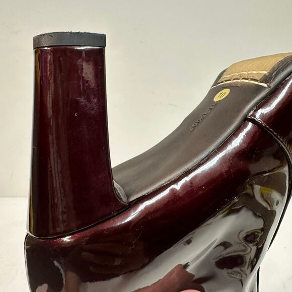 WORN TWICE Aquatalia Women's Burgundy Patent Leather Boots Heels Size Zip 10 - Picture 14 of 15